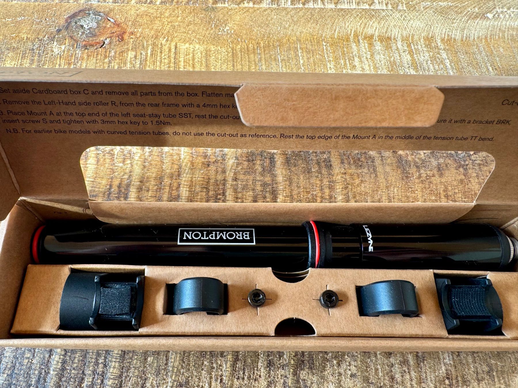Brompton Pièces détachées: Brompton Front Light + Pump + Toolkit + Phone Mount – Neuf avec emballage d'origine à Conthey par mix2inside 4
