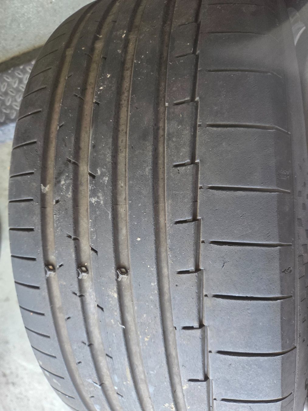 Pneus & Roues: 275 / 45 R 21 MO  Continental – D'occasion à Fischbach-Göslikon par Emanuel.Bardhi 1