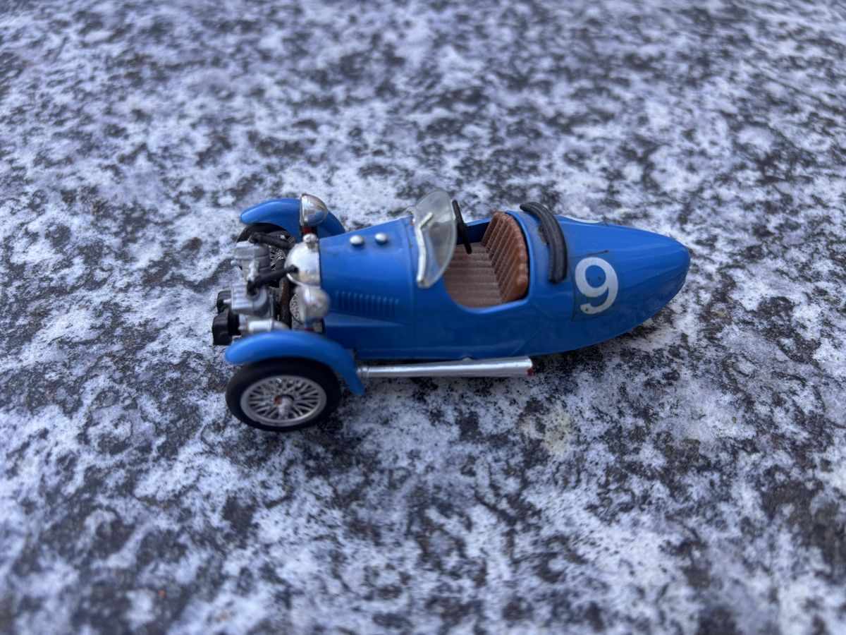 Modellini d'auto: Blaues Vintage-Rennauto Modellauto Nr. 9 – Usato da Bern venduto da justbetter