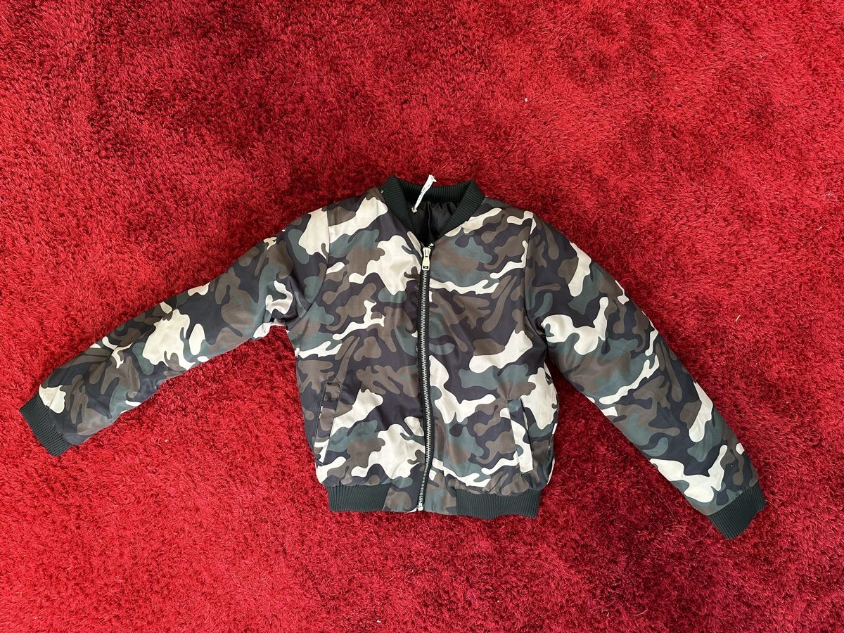 Giacche & Cappotti: Jacke – Usato da Le Mont sur Lausanne venduto da butterfly67