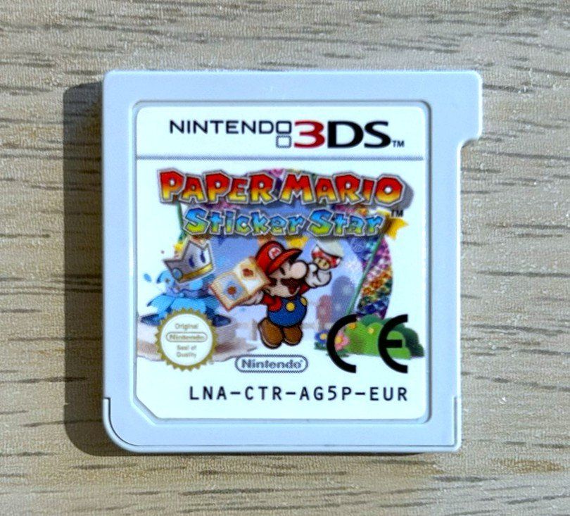 Nintendo Giochi: Paper Mario Sticker Star Nintendo 3DS – Usato da St. Gallen venduto da Alpine.Arcade