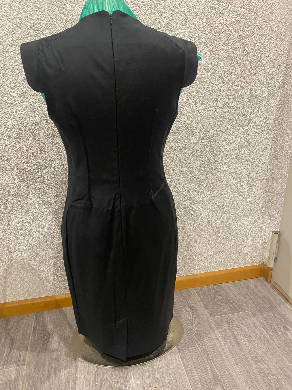 Ted Baker Vestiti: Ted Becker Kleid – Usato da Liestal venduto da Goldart 1