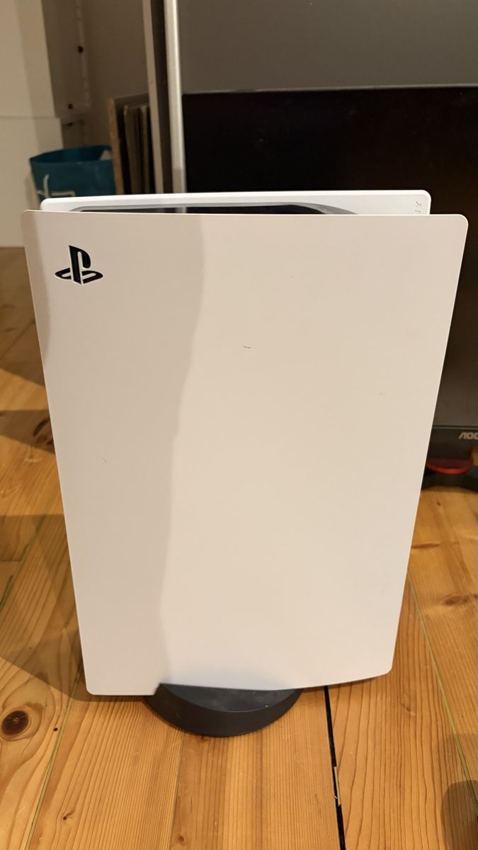 Sony Console: Sony PS5 Disc Version inkl. zubehör, 2 Controller – Usato da Muttenz venduto da matteo_pt 3