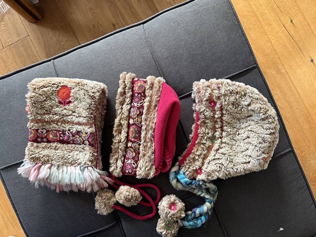 Lotti & Set di vestiti: Schal Mützen Set Oilily – Usato da Matten b. Interl venduto da sid_dc88