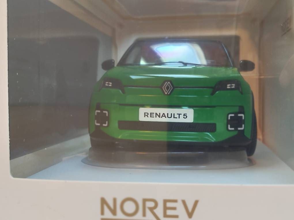 Modellini d'auto: Renault 5 E 1:18 – Usato da Morbio Inferiore venduto da bon_lg5y 4