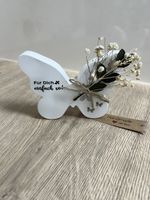 Handgemachte Schmetterling Dekoration mit Trockenblumen