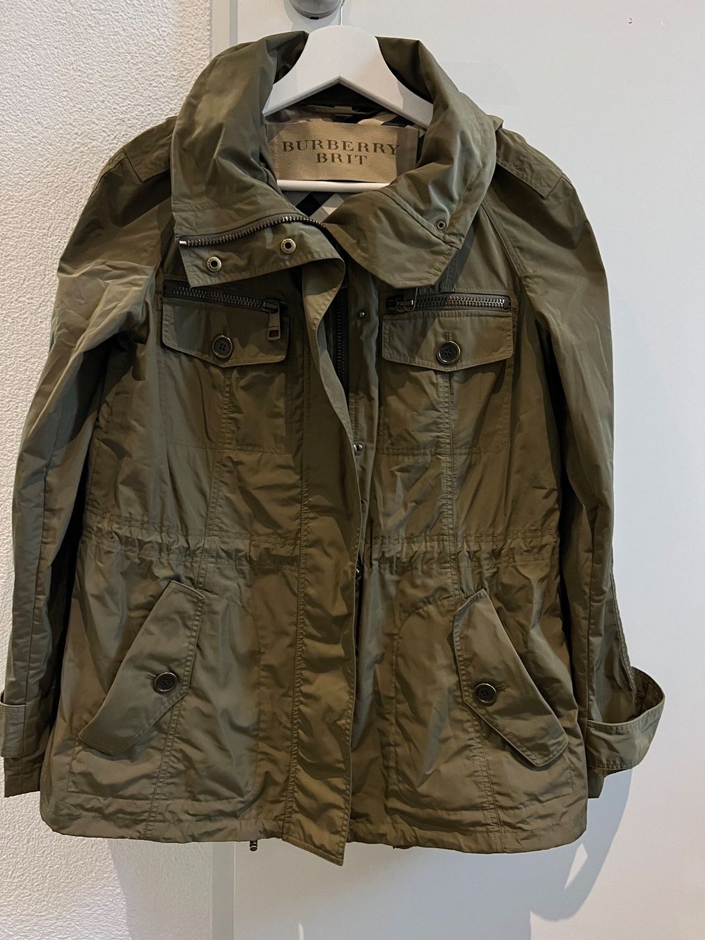 Burberry Jacken: Burberry Leichte Jacke – Neu (gemäss Beschreibung) aus Berschis von  2