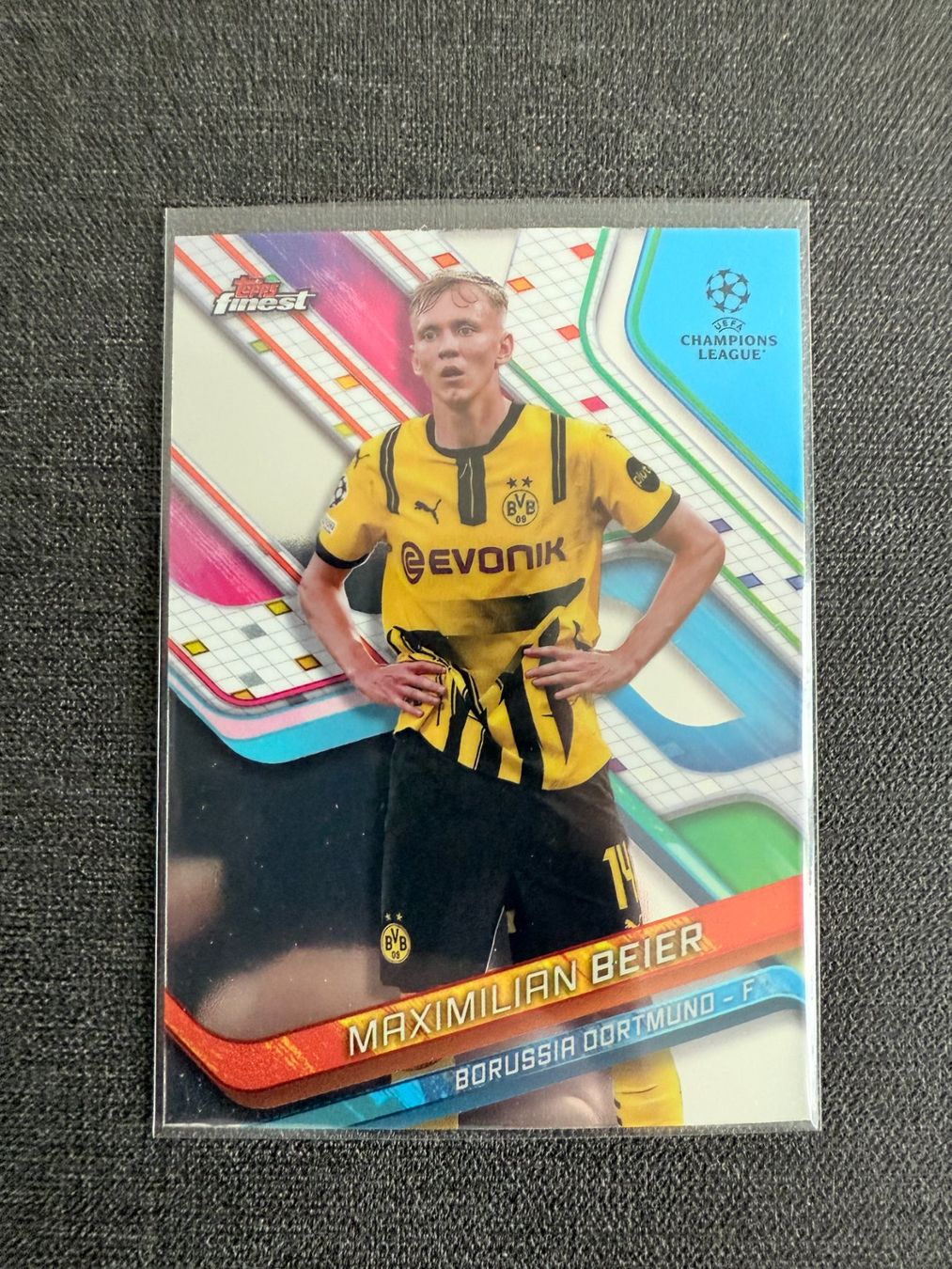 Topps Sammelbilder & Trading cards: Topps finest Maximilian Beier Borussia Dortmund – Gebraucht aus Burgdorf von Sports_Cards_3400