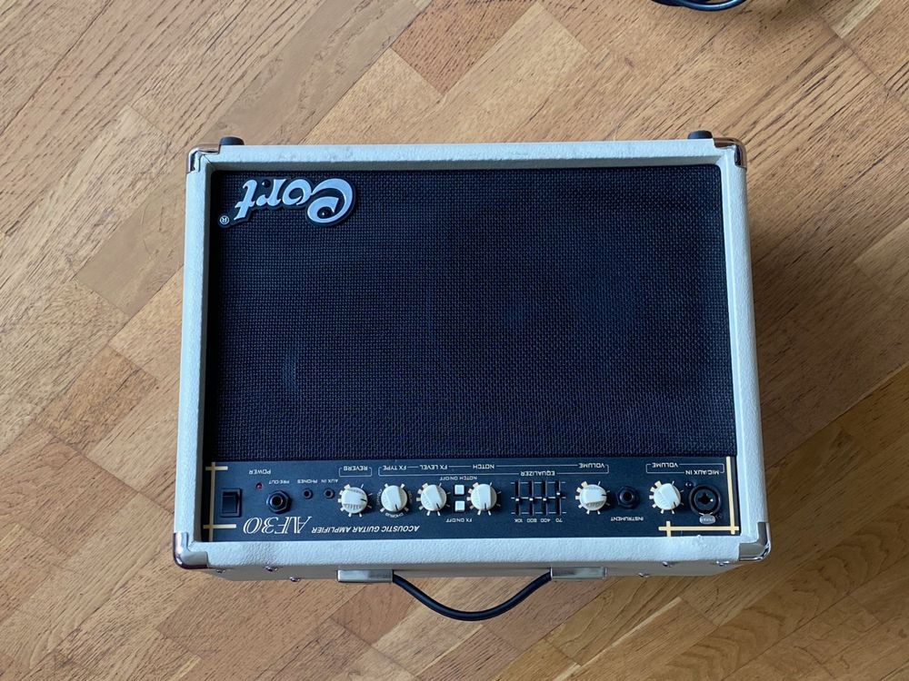 Cort AF30 Guitar Amplifier Kaufen auf Ricardo