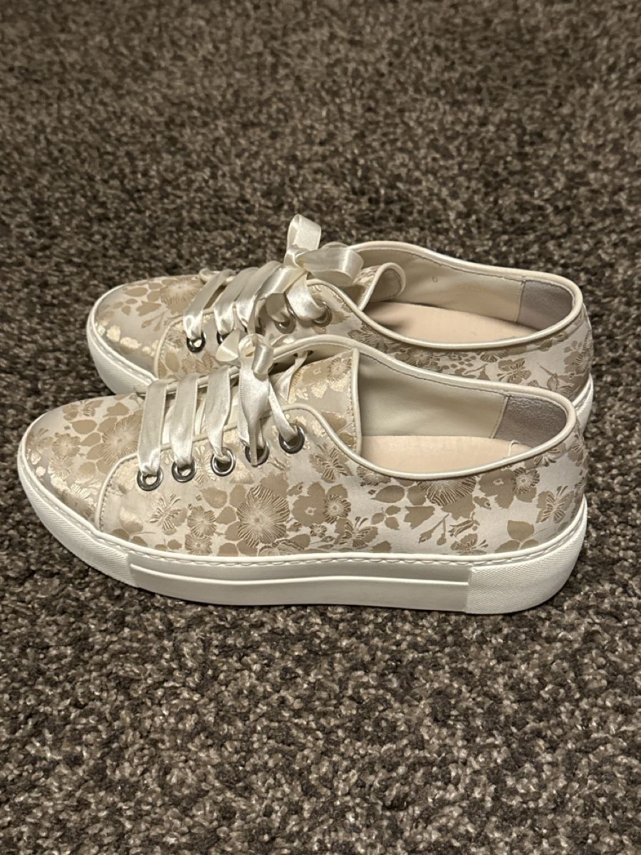 Fiorucci Scarpe da donna: Fiorucci Brautschuhe Sneaker, Blumenmuster – Nuovo e nell'imballaggio originale da Uerikon venduto da Vanessita07 1