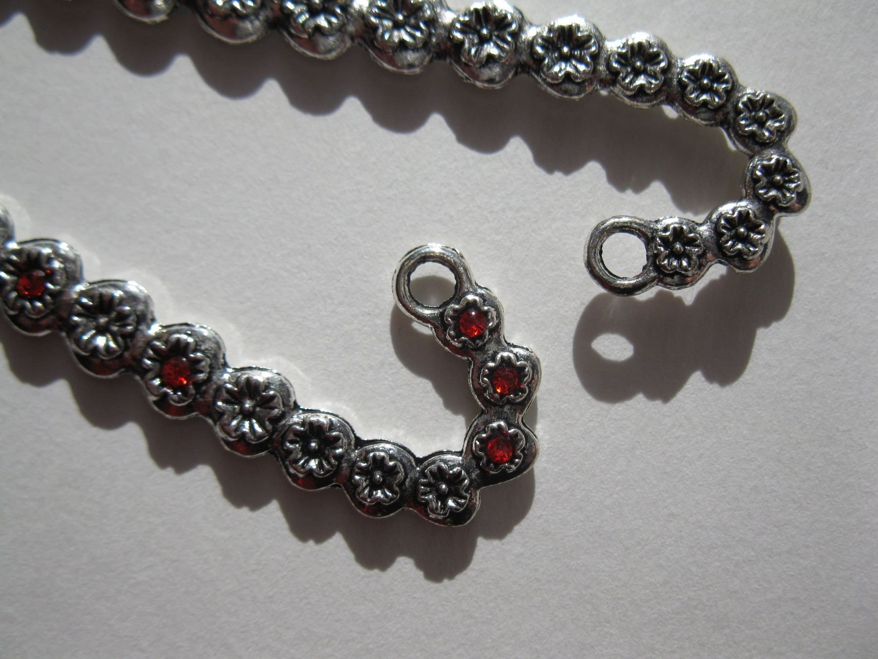 Perle (finte): 2 Buchzeichen mit Strass, silber – Nuovo e nell'imballaggio originale da St. Margarethen TG venduto da LuanaKa 1