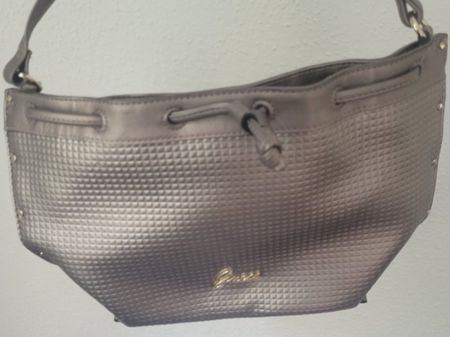 Guess Handtasche wie neu