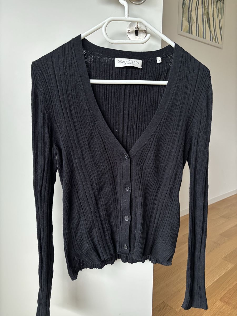 Marc O'Polo Giacche: Marc O Polo Strickjacke schwarz Leinen – Usato da Winkel venduto da Zimtguetzli