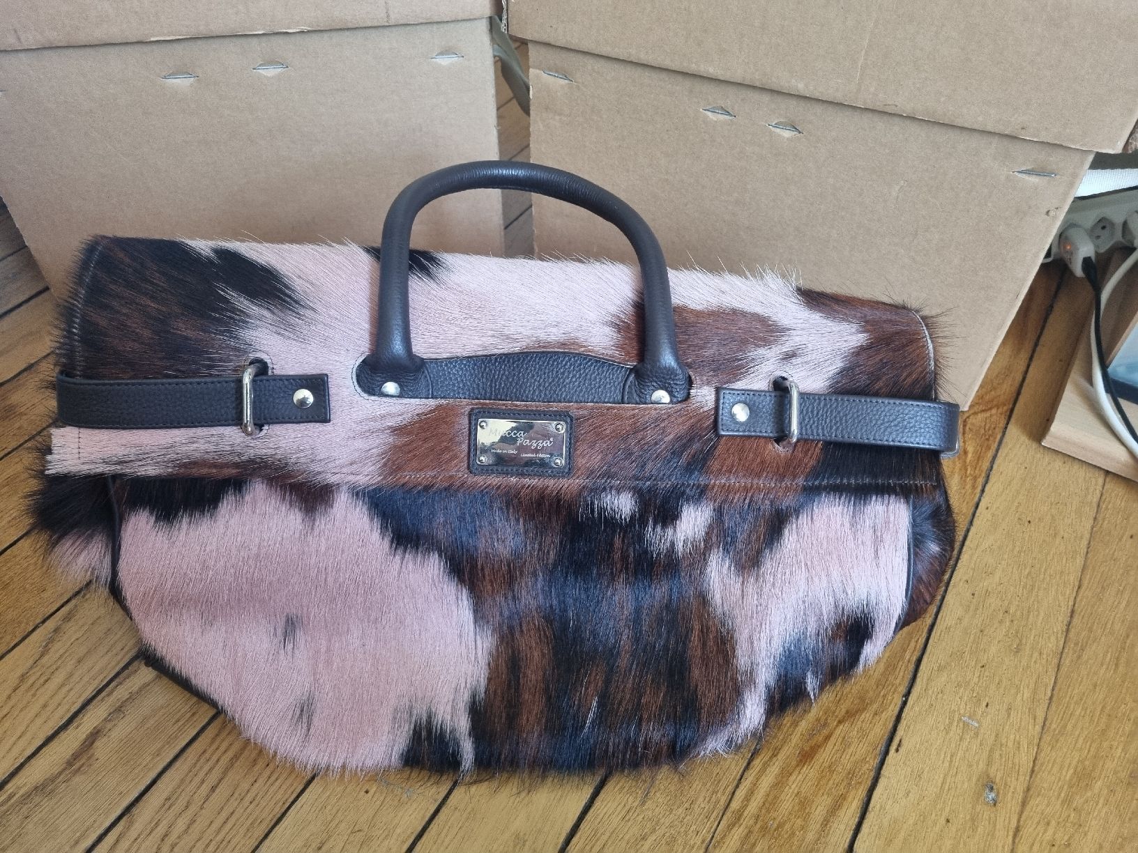 Taschen für Damen: MUCCA PAZZA LIMITED EDITION TASCHe – Gebraucht aus Schaffhausen von Leveron13 8