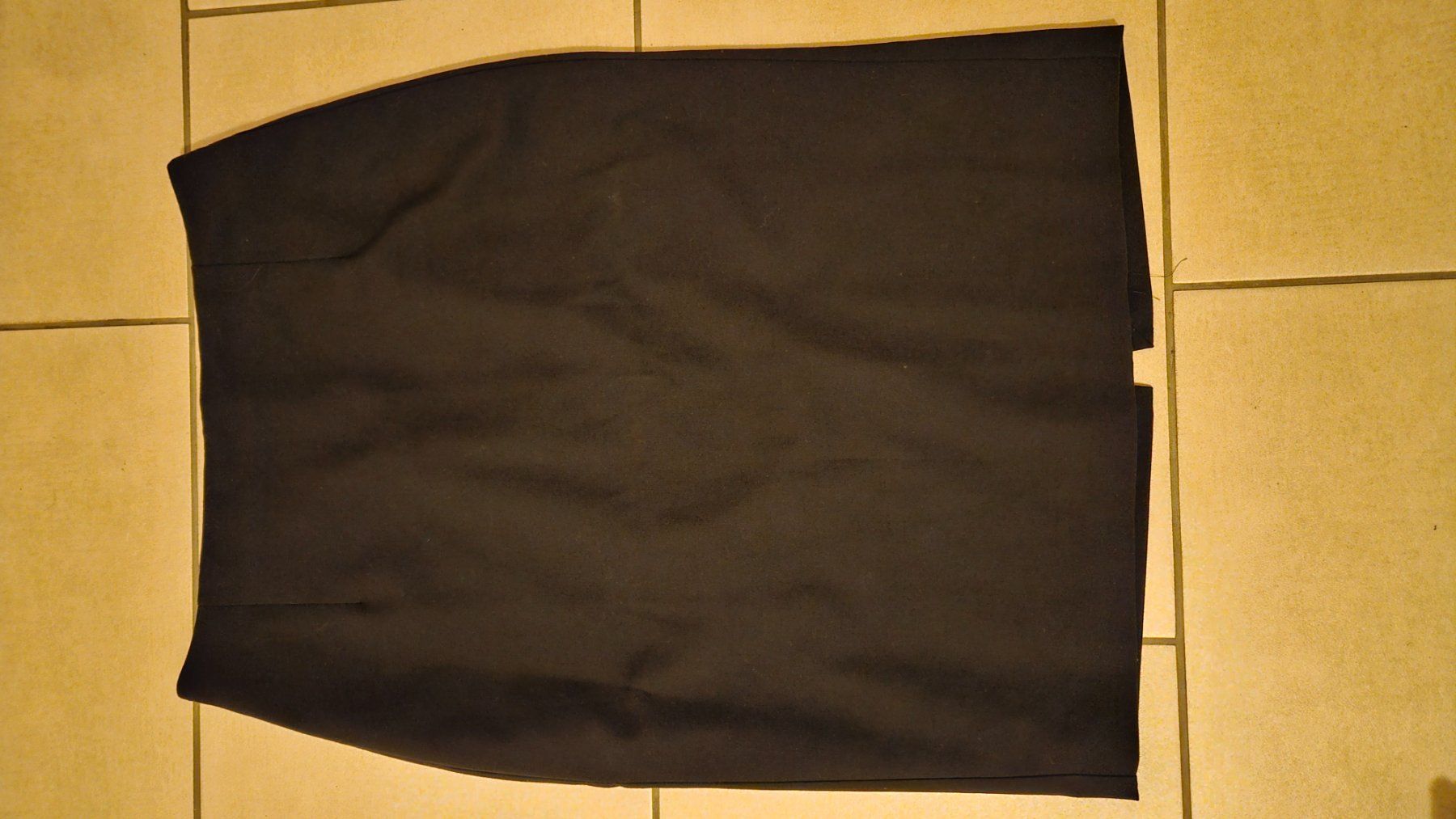 Gonne: Elegante Mango Bleistiftrock, schwarz, Gr. 36 – Usato da Vevey venduto da nus_ly82 1