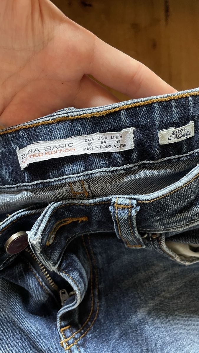 Zara Jeans: Zara Women's Jeans Size 26 – Gebraucht aus St-Gingolph von Ynatka 3