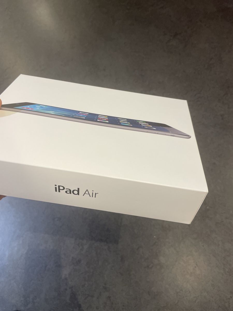 Apple Tablet PC: Ipad air – Neu (gemäss Beschreibung) aus Basel von Exceptnotes