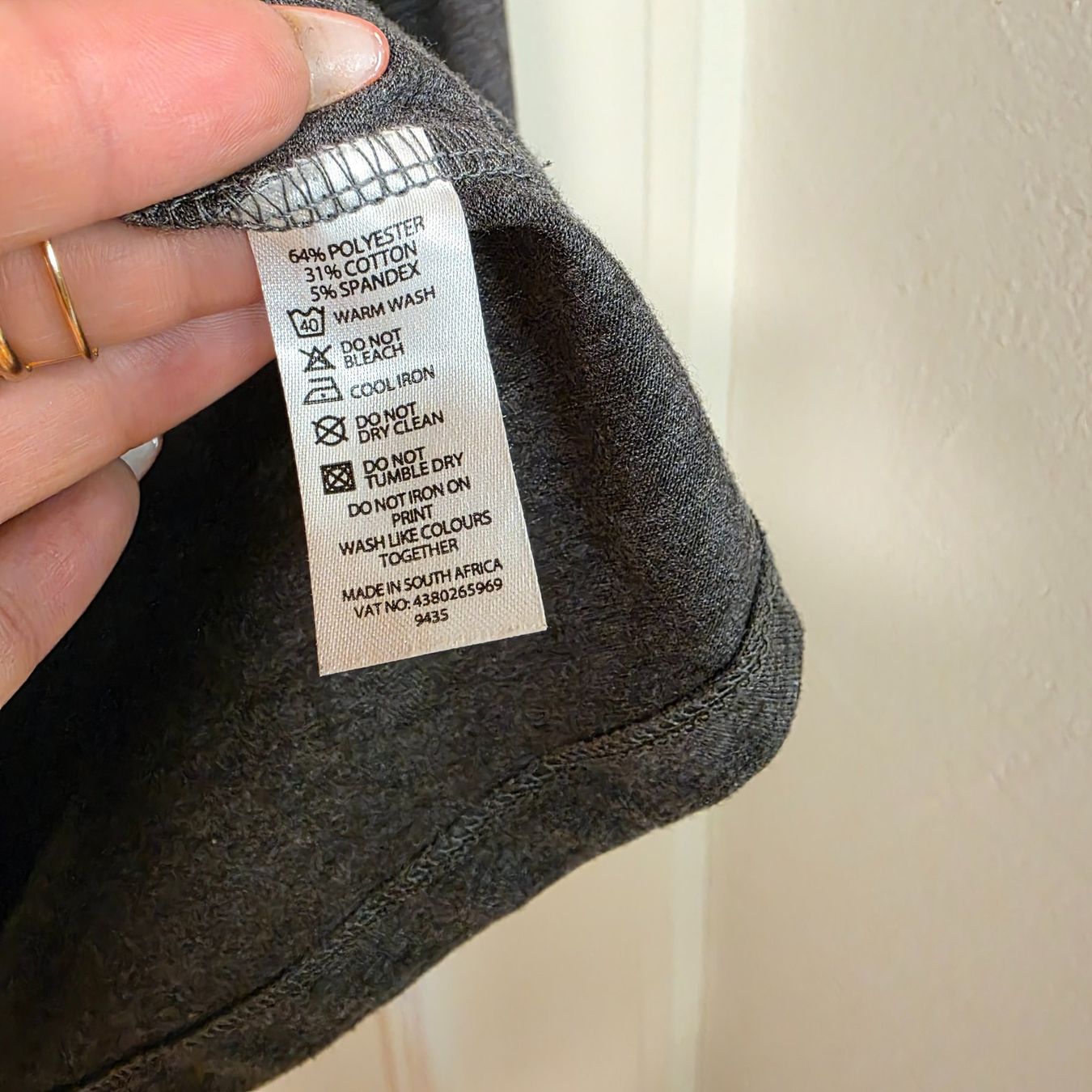 T-shirt: Langarmshirt Gr. M – Usato da Wald ZH venduto da CapLux 5