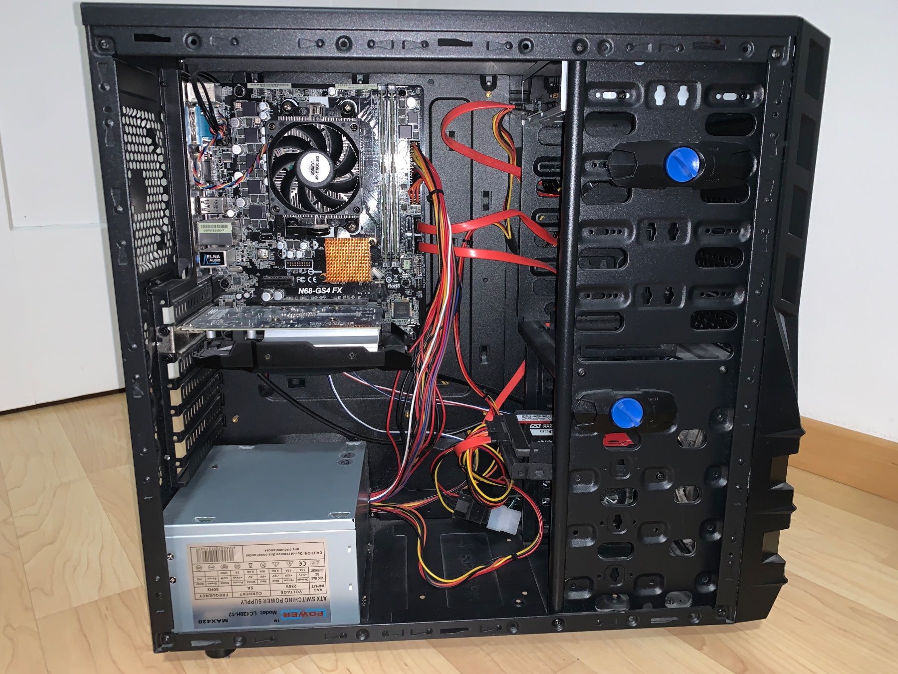 PC: Gaming-PC mit AMD FX-6100 und NVIDIA GeForce GT 1030 – Usato da Zürich venduto da ele_x6rm 3