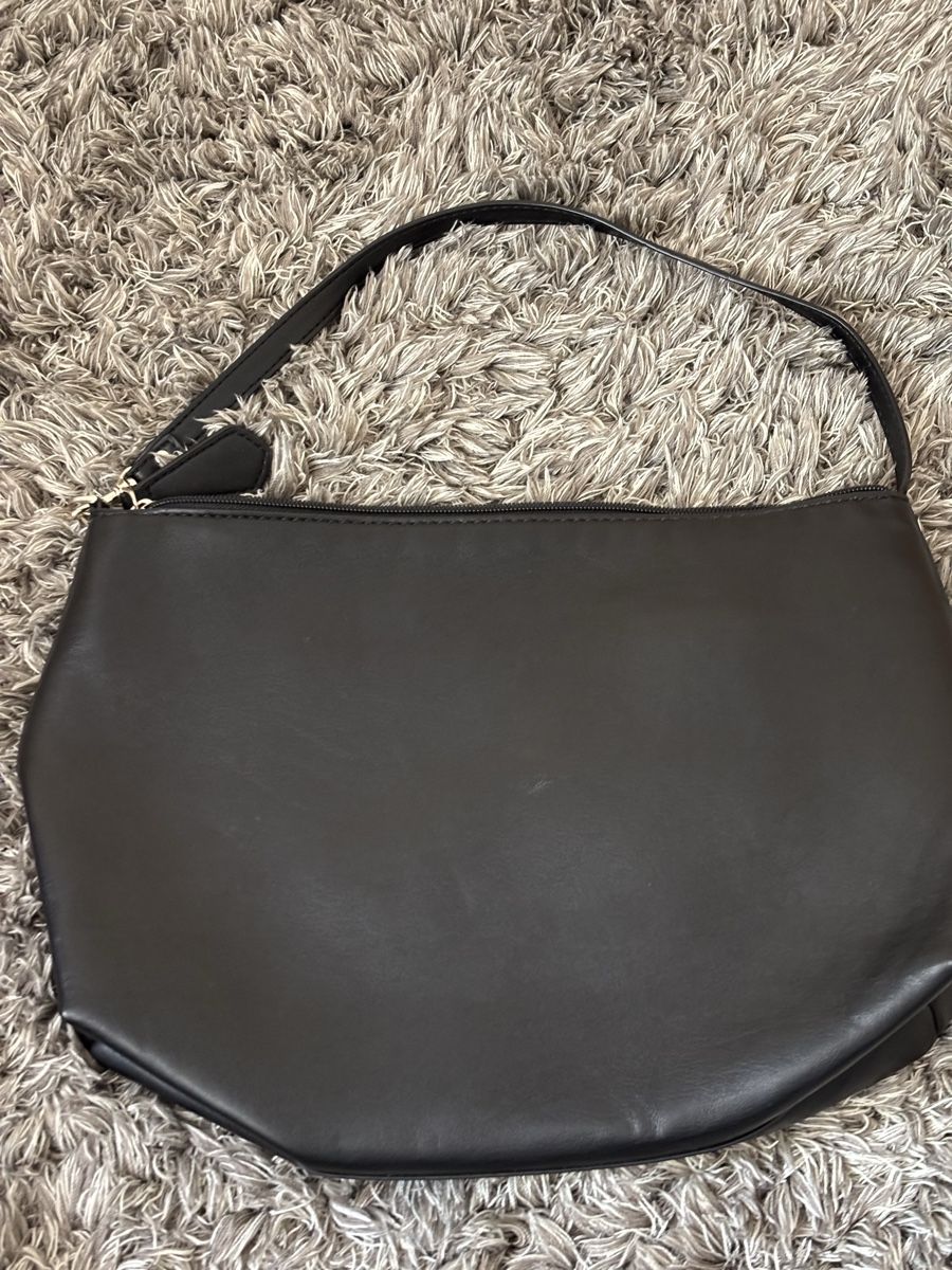 Guess Borse da donna: GUESS Handtasche Schwarz – Usato da Therwil venduto da cosugs 4