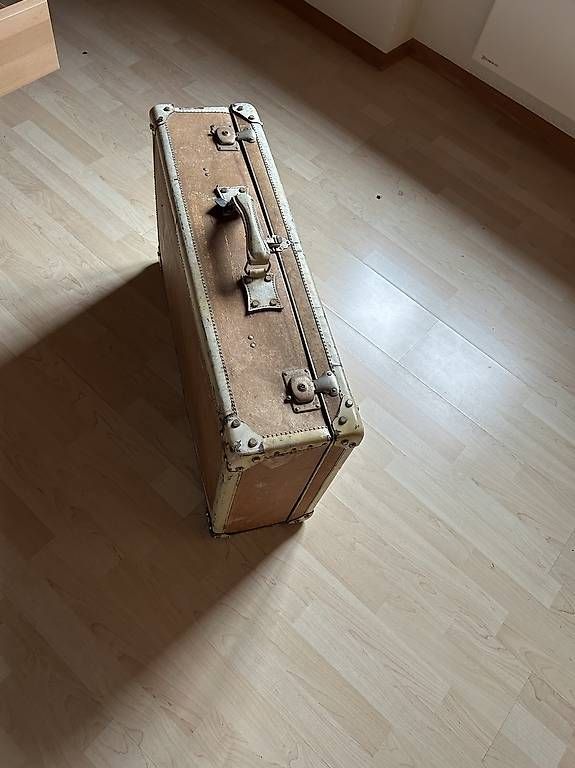 Valigie: Valise ancienne – Usato da Vouvry venduto da Vouvrisa 2