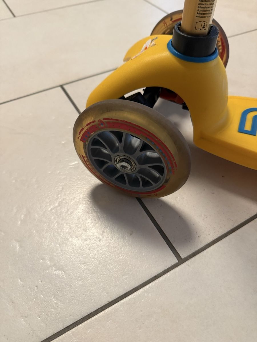 Micro Kickboard: Micro Mini Scooter – Gebraucht aus Konolfingen von likeacat 2