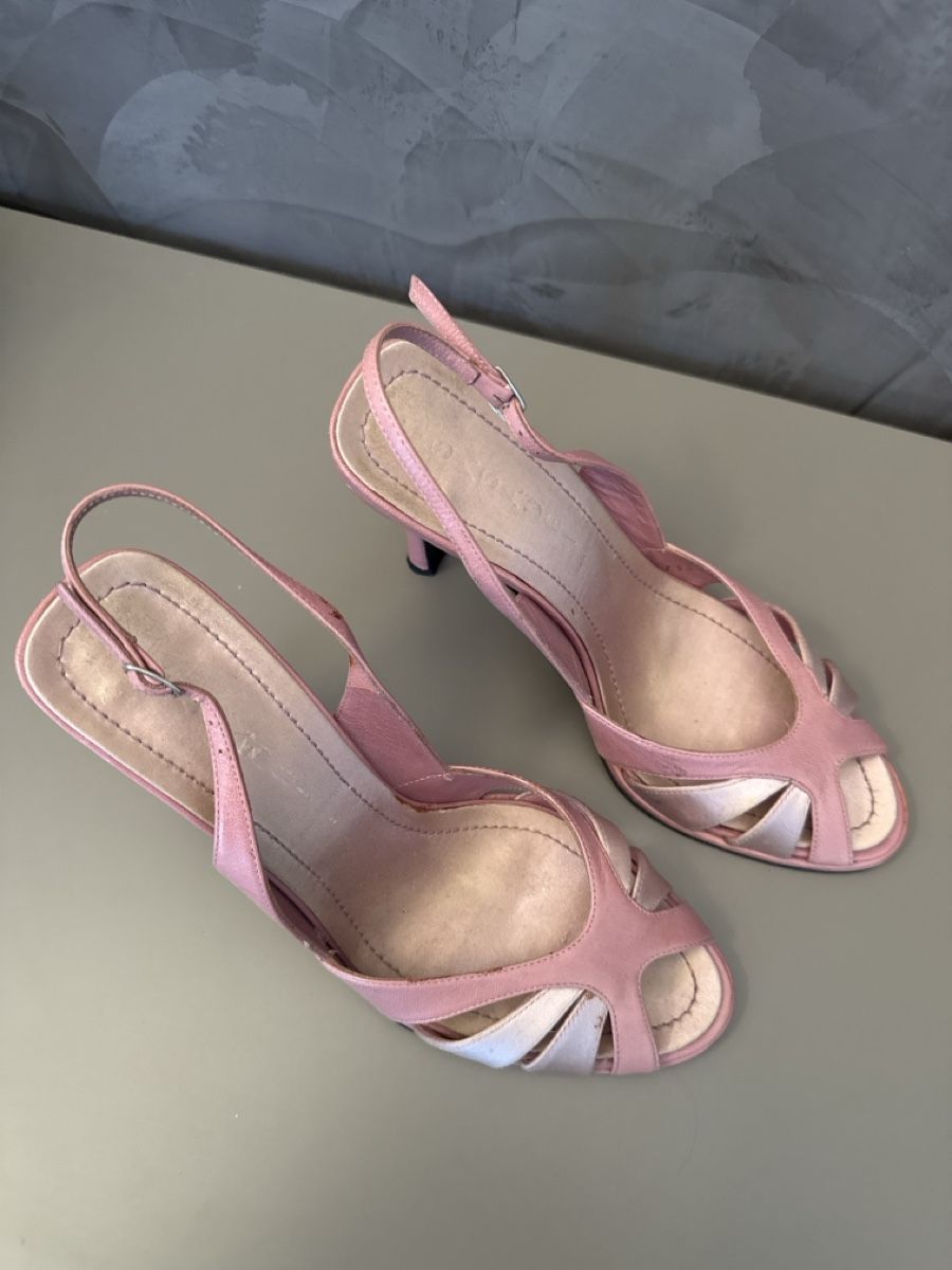 Casadei Damenschuhe: Pink Slingback Heels Size EU 37.5 Used Condition – Gebraucht aus Lugano von og4_h9b8 2
