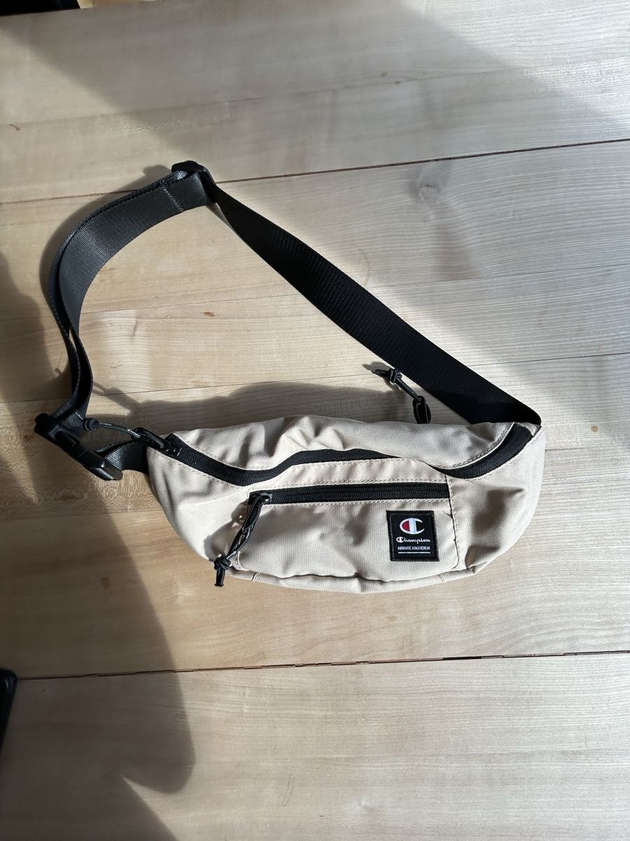 Champion Taschen: Champion Bauchtasche beige – Neu (gemäss Beschreibung) aus Chur von arianope