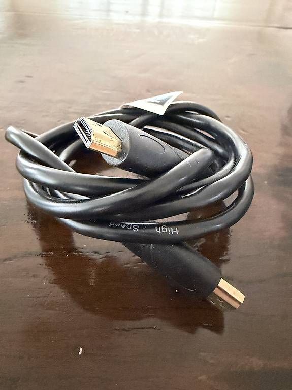 Câbles: HDMI Kabel – D'occasion à Uster par vingapo