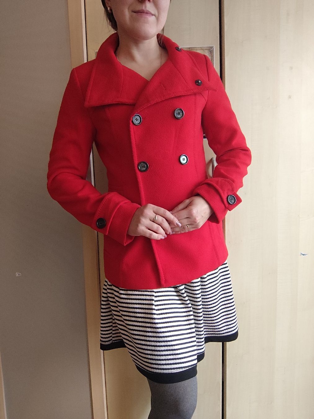 Mäntel: H&M Red Wool Blend Pea Coat, Size 34 Great Condition! – Gebraucht aus Mägenwil von VintageGirly 1