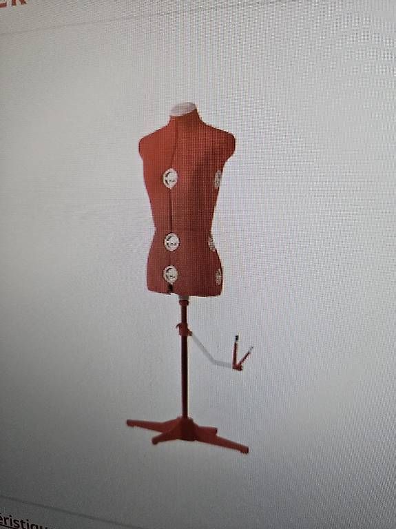Ladenausstattungen & Messebau: Singer mannequin S-M rouge – Gebraucht aus Brügg BE von sop_pyj2