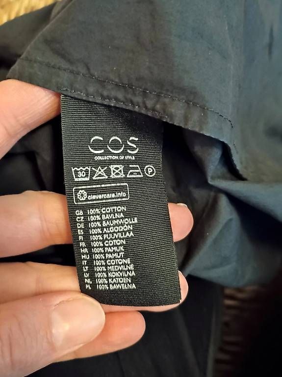 Cos Gonne: Minimalistischer Rock von Cos – Usato da Zürich venduto da Melianea 2