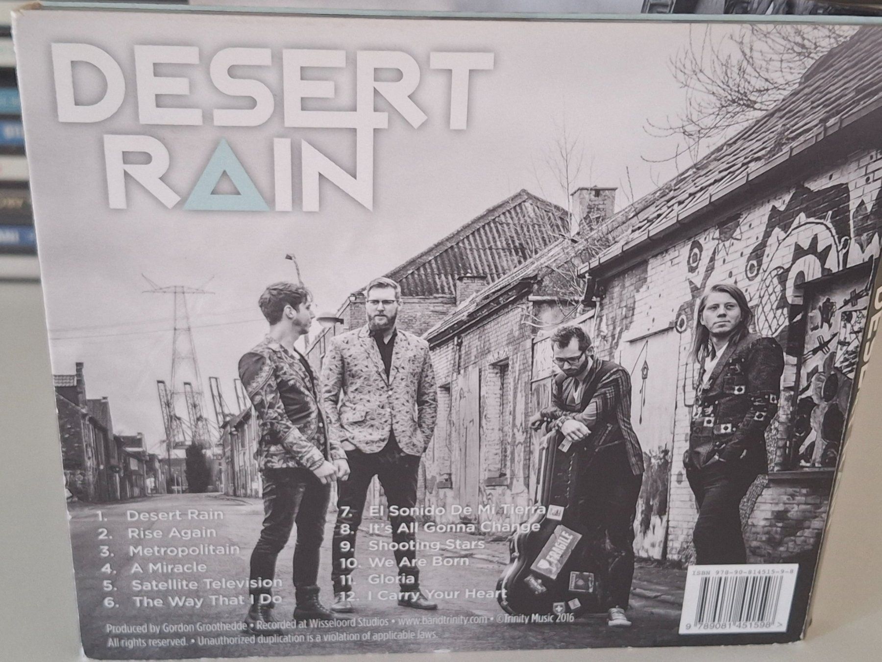 CD: CD Trinity - Desert Rain  / Folk-World – Usato da Aarberg venduto da Jackup1 1