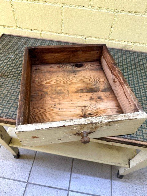 Tavoli: HoLztisCh – Usato da Winkel venduto da zeho 2