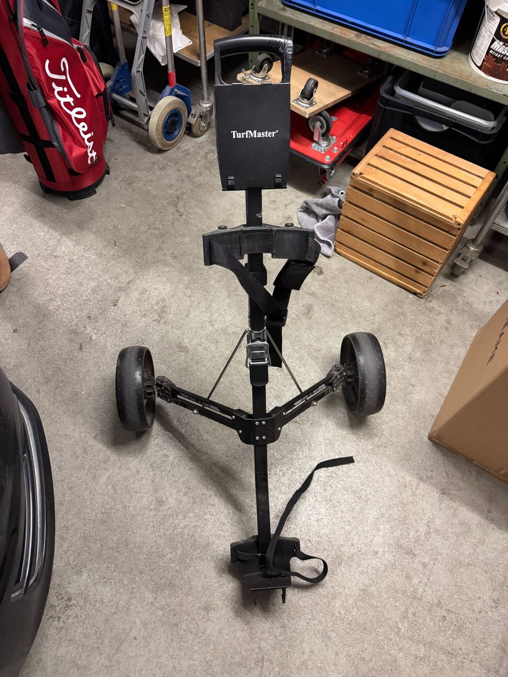 Mazze & Set: TurfMaster Stow-A-Way Golftrolley / Golfwagen – Usato da Dänikon ZH venduto da are_fz7m