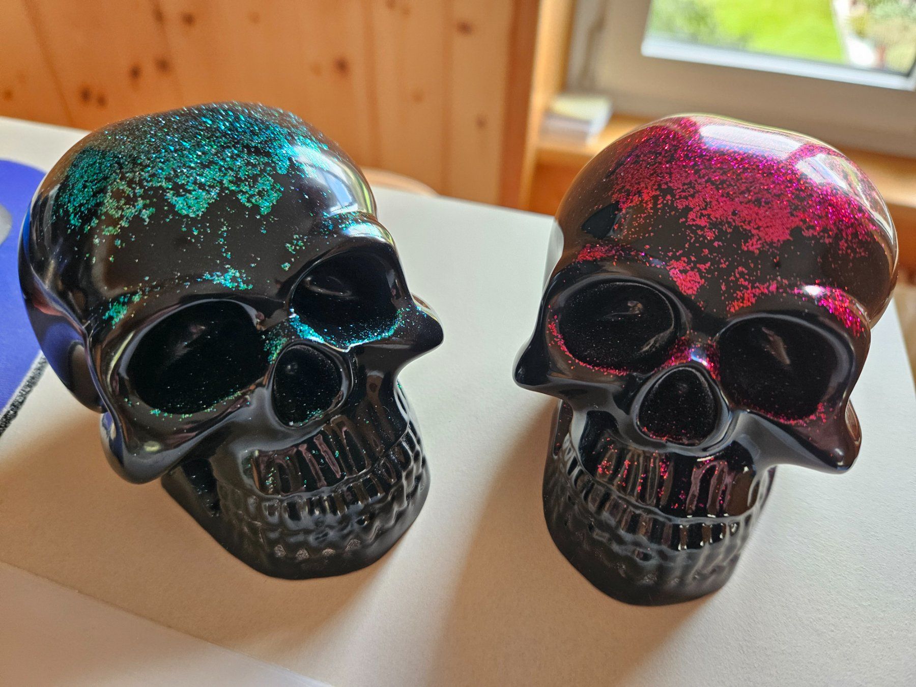Tutte le decorazioni: Handmade Resin Skulls - Unikate – Usato da Rüti ZH venduto da Moli8