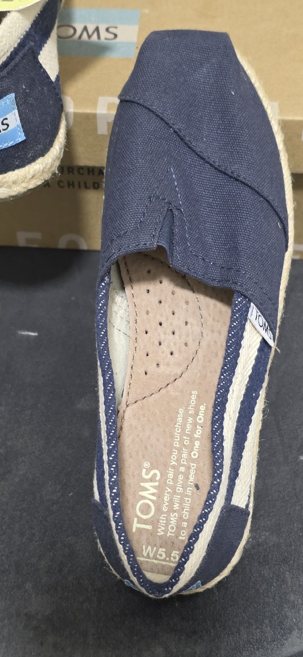 Scarpe da donna: TOMS gestreifte Canvas Slip-Ons - Neu – Nuovo e nell'imballaggio originale da Stallikon venduto da tim079 3