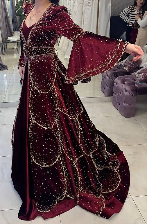 Vestiti: Henneabendkleid/Junggesellinnenabschied Kleid – Usato da Bubendorf venduto da Erkam 3