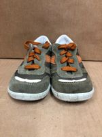 Turnschuhe dunkelgrün Grösse 23