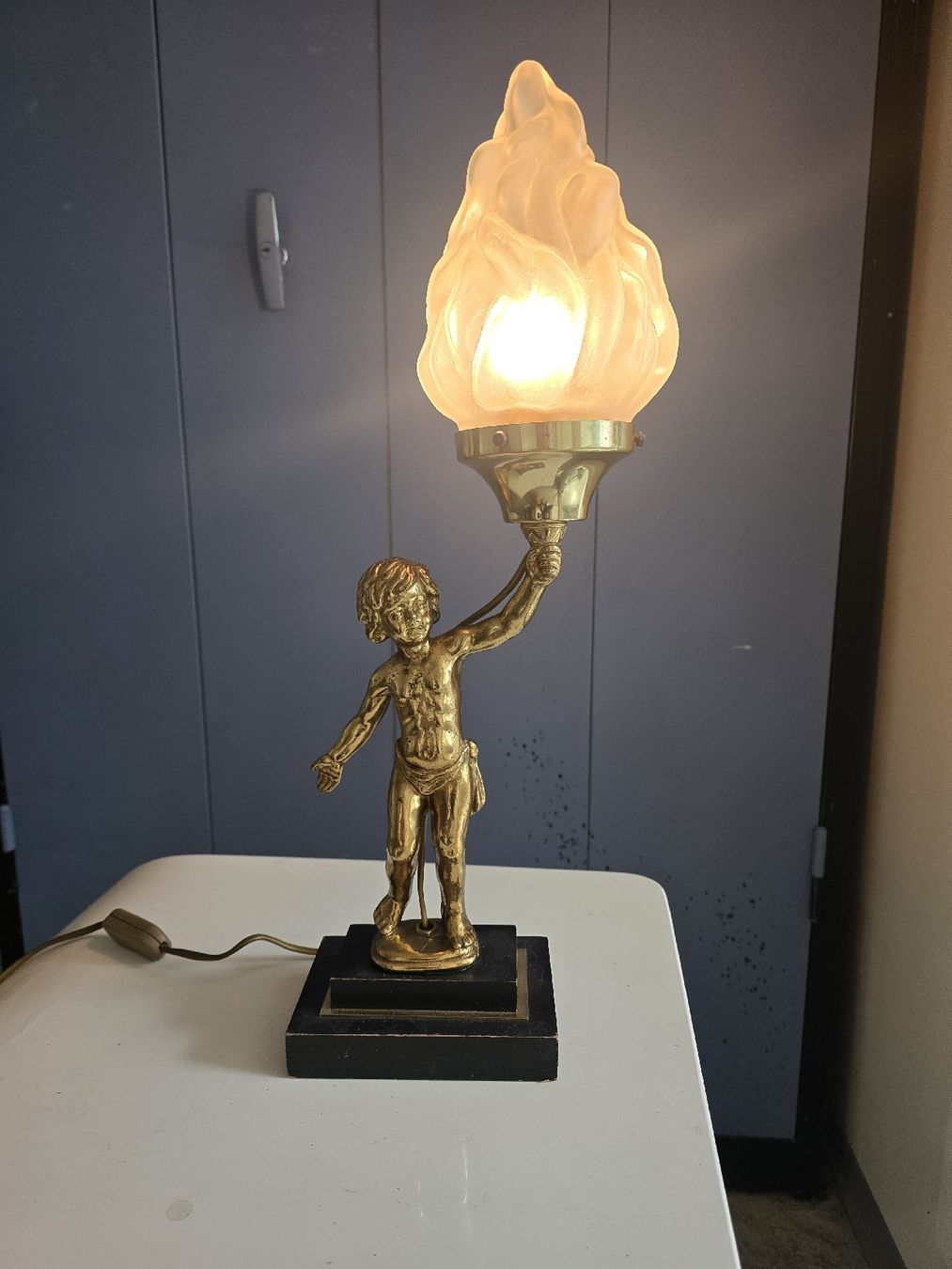 Lampen: antike Tischlampe – Gebraucht aus Biel/Bienne von alexriveros2 1