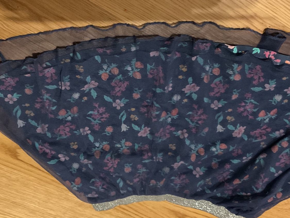 Vestiti & Gonne: Blauer Mädchen Rock  mit Blumenmuster. – Usato da Pfeffingen venduto da Marc4148 1