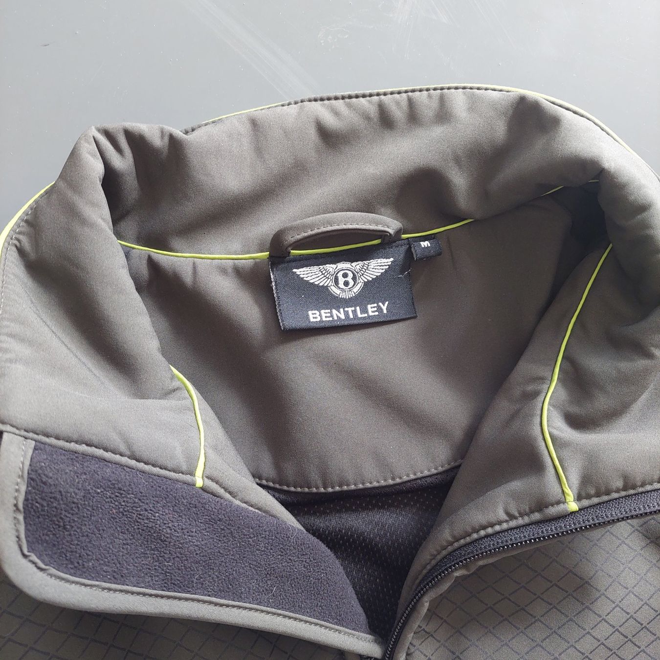Giacche & Cappotti: Bentley Jacke Gr.M – Usato da Ermenswil venduto da Ingram0 1
