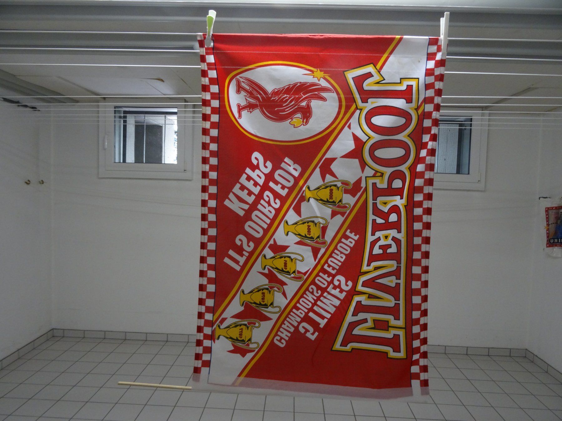 Liverpool Fc Bandiere: LIVERPOOL Flagge – Usato da Winterthur venduto da valbella7 1
