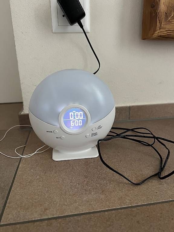 Sveglie: Funk-Lichtwecker – Usato da Sirnach venduto da andreasbr74