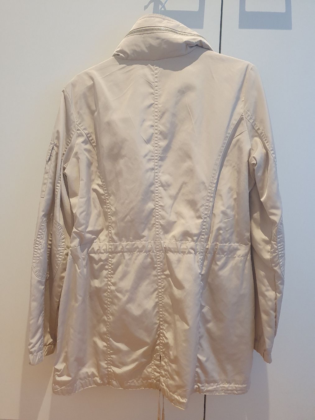 French Connection Jacken: FRENCH CONNECTION Jacke in Beige Gr. S – Gebraucht aus Horgen von webcaro411 3