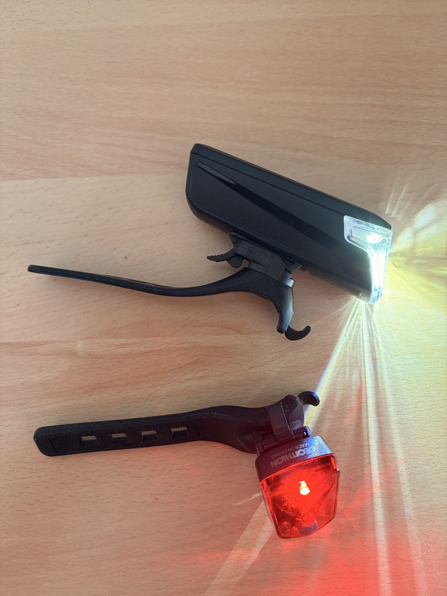 Pezzi di ricambio: Fahrradbeleuchtung Set LED – Usato da Utzigen venduto da fru_6zq6 1