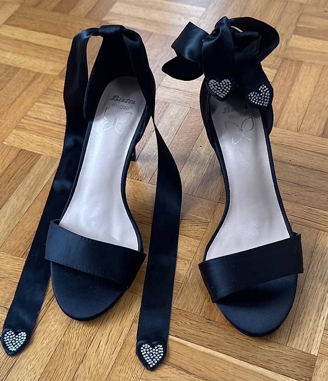 Damenschuhe: Elegante Pumps zu verkaufen – Gebraucht aus Münchenstein von mta_2wyb 2