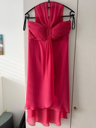 Damen Cocktailkleid in korall Grösse 36