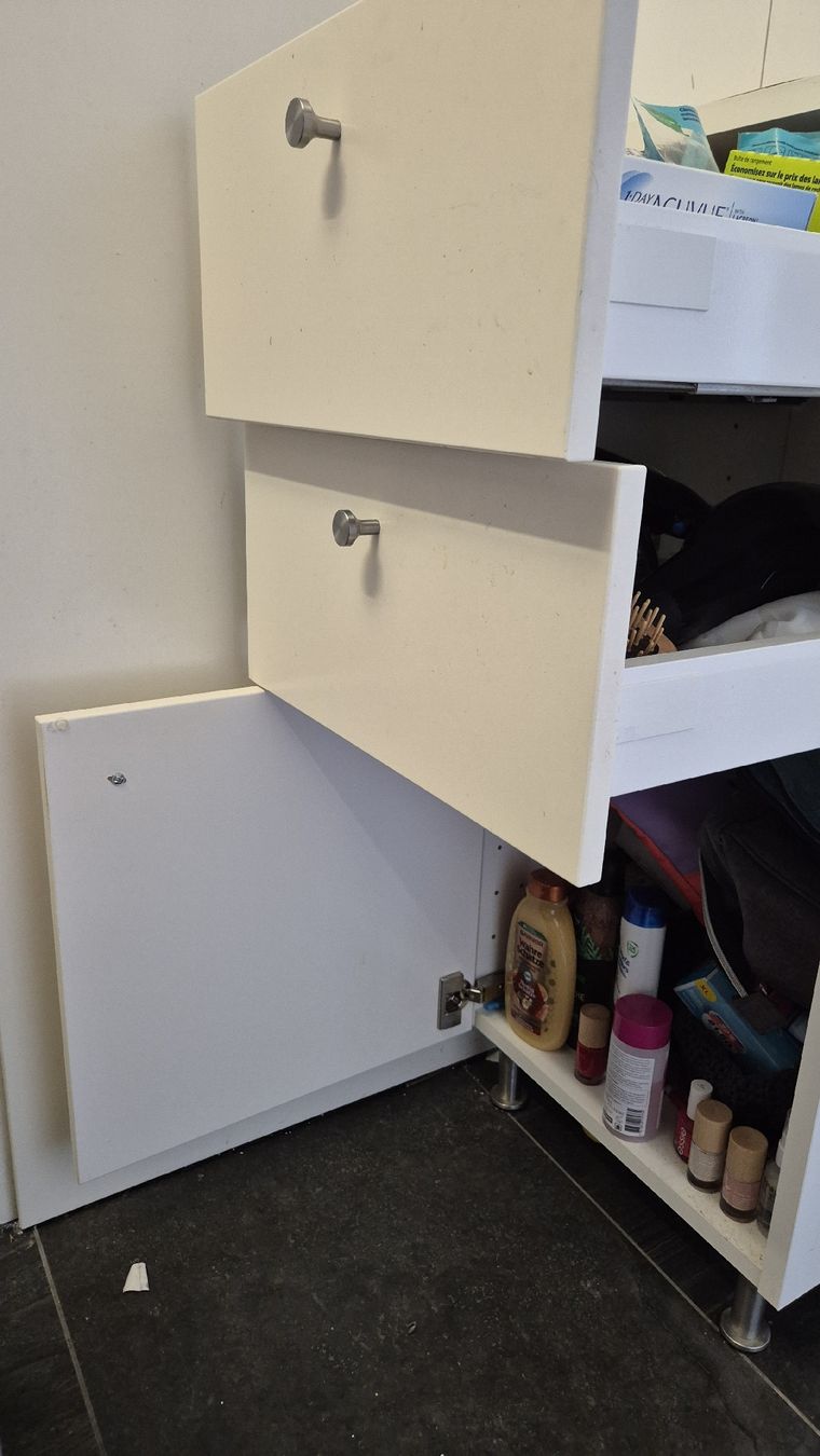 Ikea Armoires: Ikea Schrank – D'occasion à Regensdorf par fjuzl 1