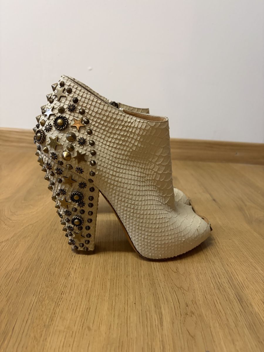 Givenchy Scarpe da donna: Givenchy Stiefeletten, Gr. 39 – Usato da Zürich venduto da pfr_96rn 1